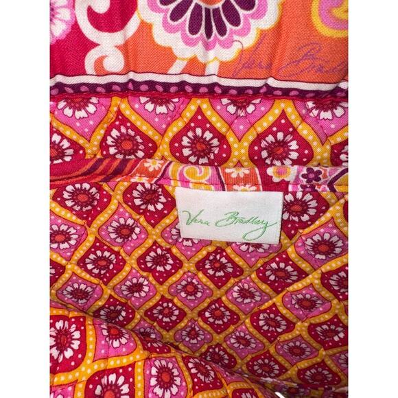 RARE & RETIRED Vera Bradley Tote Bag in “Raspberry Fizz” Paisley Print - Picture 5 of 7